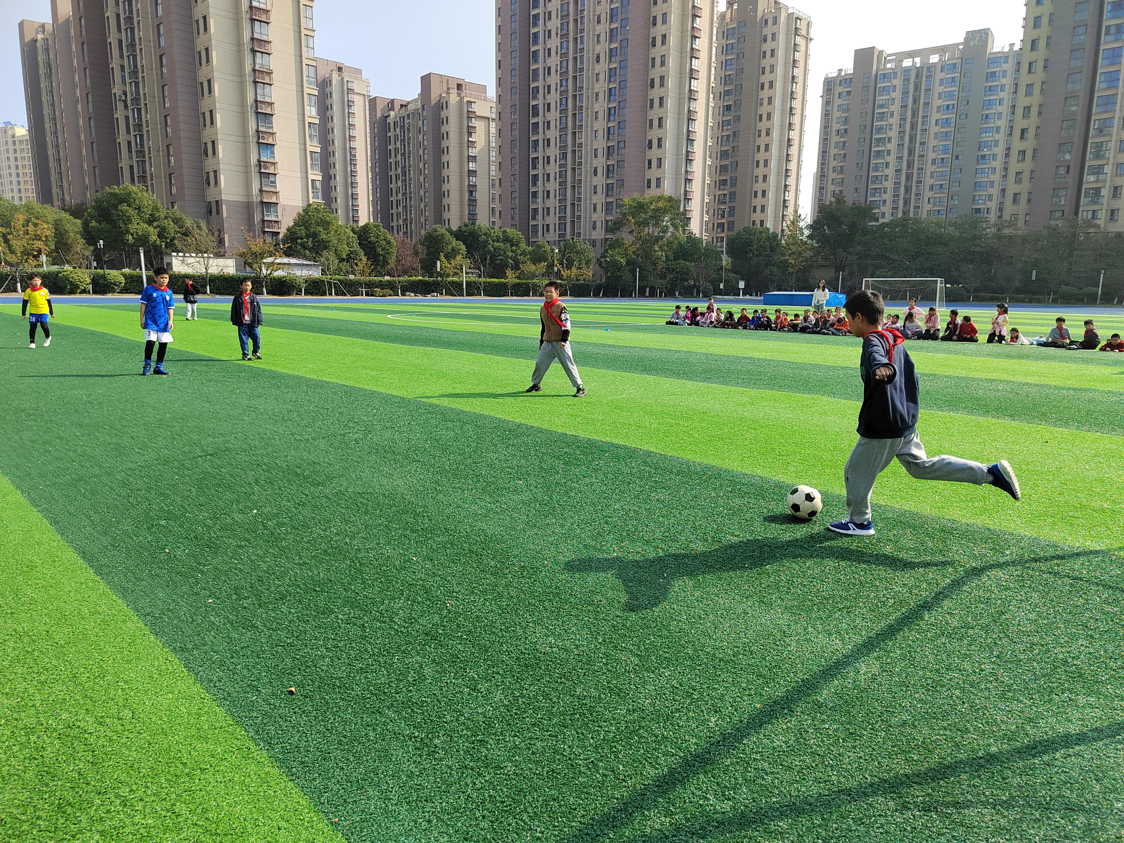 “校长杯”足球赛